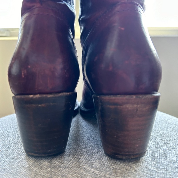 Frye leather booties. Size 8 - Picture 3 of 6